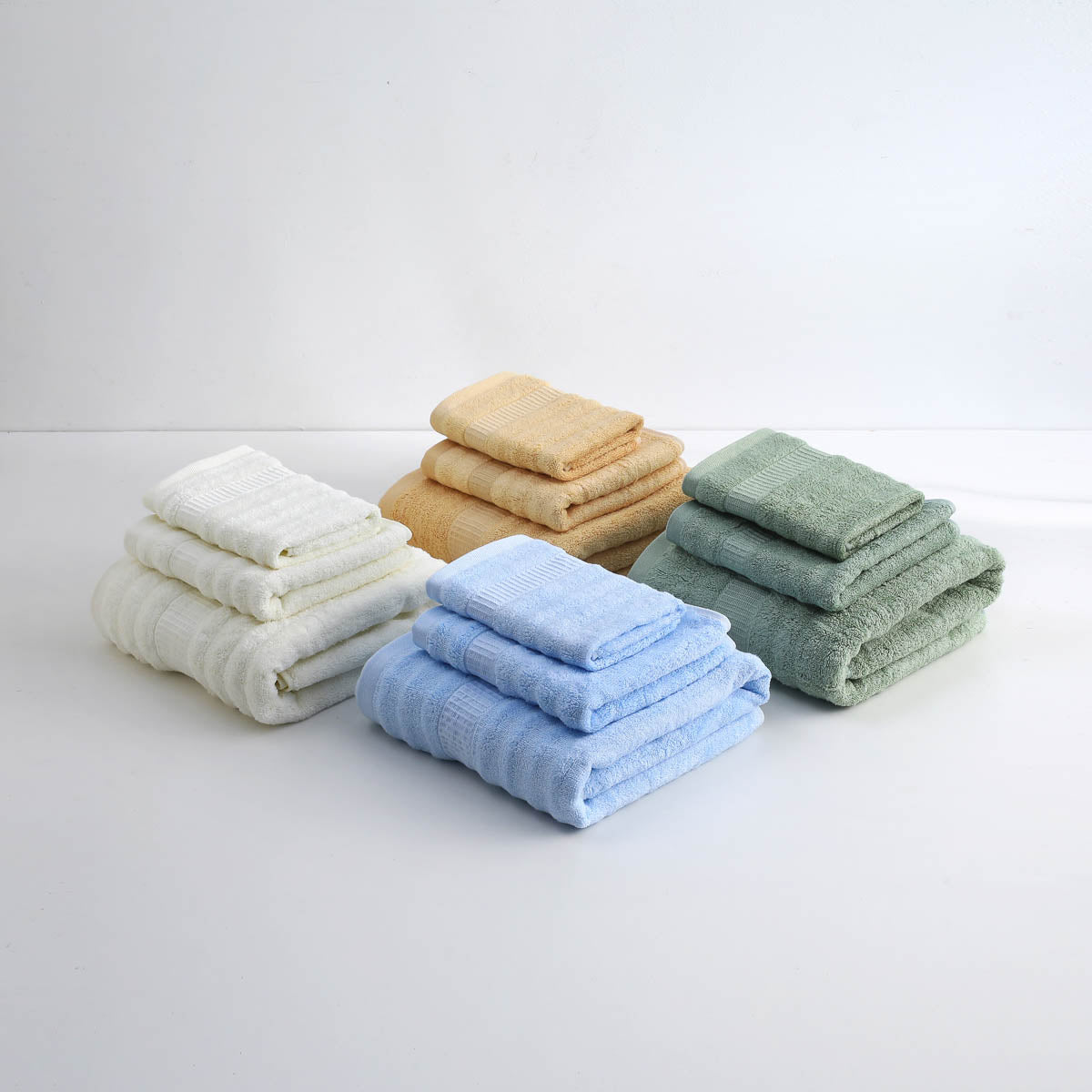 Himmelblau / Kinderhandtuch Lyocell / Allergikerfreundlich & atmungsaktiv